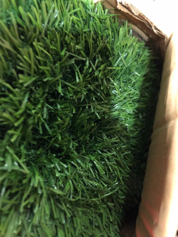 Photo 4 of HEBE Artificial Grass Rug Indoor Outdoor 4x6 Ft Artificial Turf Area Rug Grass Mat Fake Grass Pad for Dogs Synthetic Grass Carpet for Dog Pets Patio Garden Lawn Landscape Balcony 4x6 FT Green