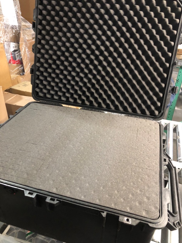 Photo 4 of pelican 1690 case