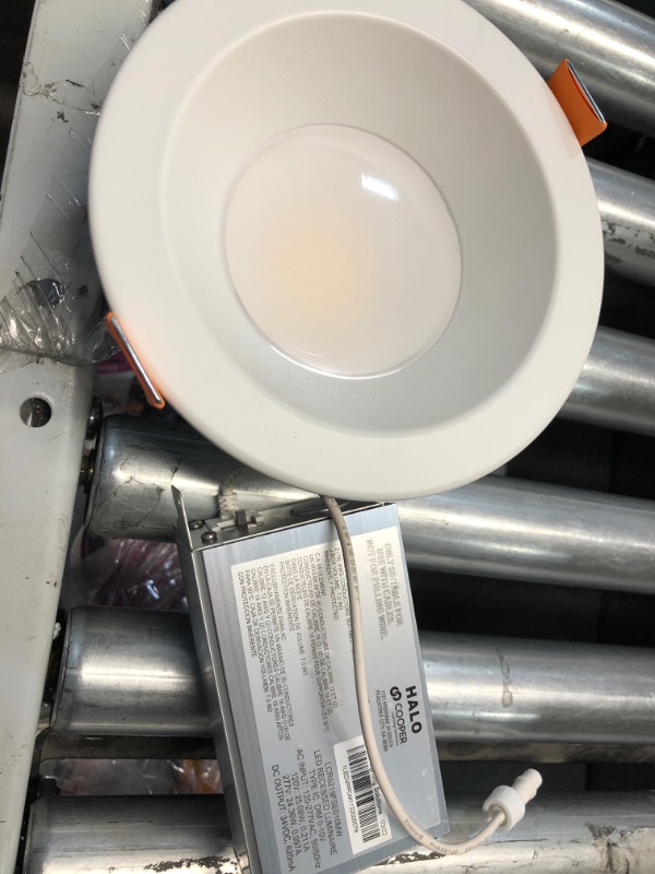 Photo 2 of LCR6 6 in. Selectable CCT Round Canless Integrated LED White Recessed Light Retrofit Module Trim, 2100 Lumens
