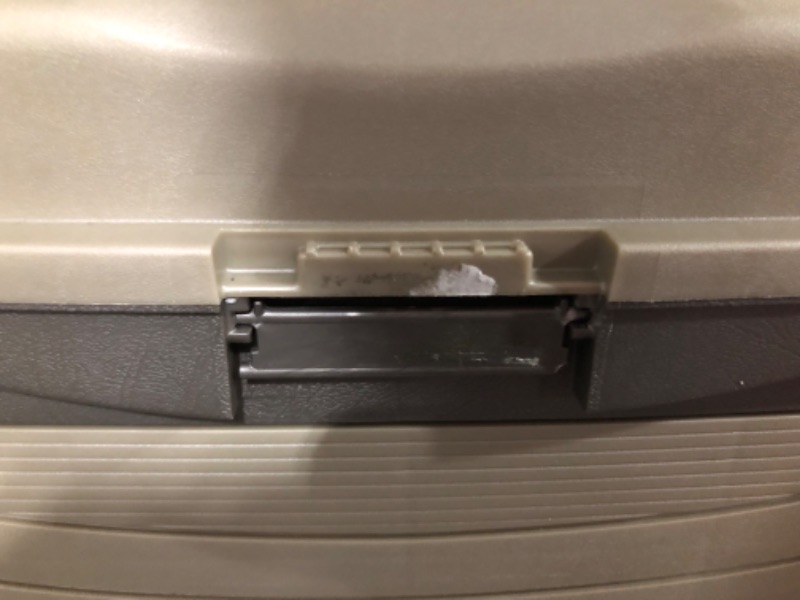 Photo 2 of ***BROKEN LID LATCH*PICTURED***
Plano Guide Series Drawer Tackle Box [757004]