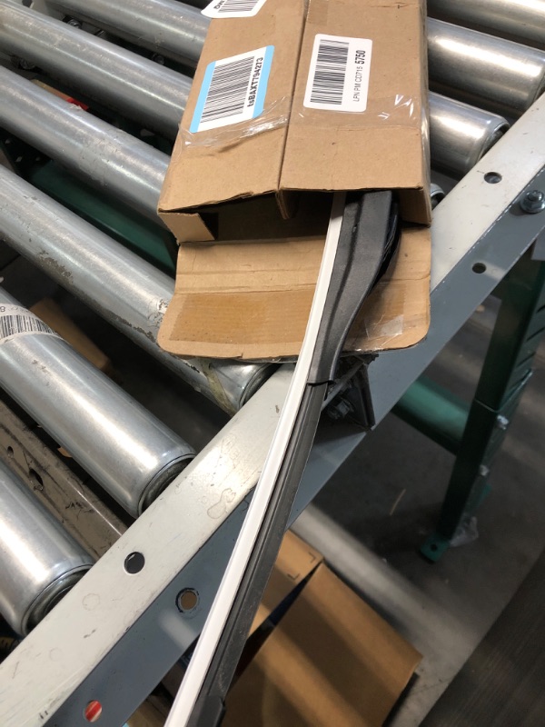 Photo 1 of **For parts only and Nonrefundable**
TRICO Diamond 26 Inch & 20 inch pack of 2 High Performance Automotive Replacement Windshield Wiper Blades For My Car (25-2620), Easy DIY Install & Superior Road Visibility 26" + 20" Pair Pack