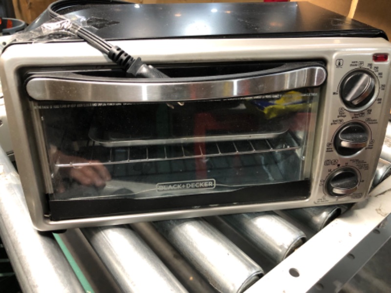 Photo 3 of **General post and photo for reference**
BLACK & DECKER
Stainless Steel 4 Slice Toaster & Broiler Oven 