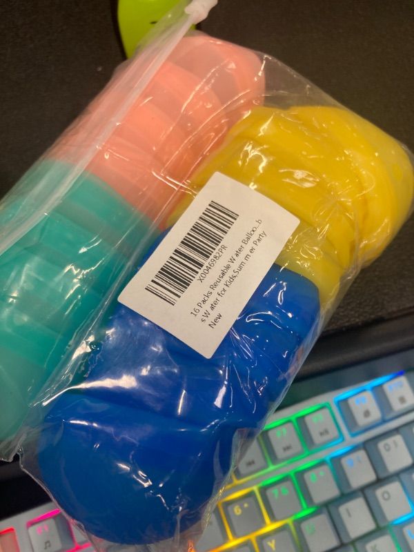 Photo 2 of 16 Packs Reusable Water Balloons Fast Refillable for Kids Outdoor Activities,Silicone Water Balloons,Magnet Water Balloons Self Sealing Water Splash Bombs for Summer Games