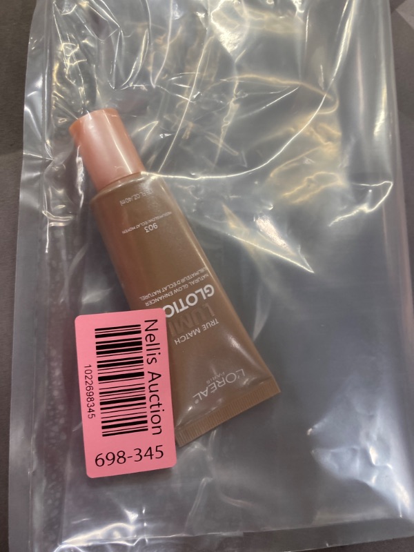 Photo 1 of L'Oreal Paris Makeup True Match Lumi Glotion, Natural Glow Enhancer, Illuminator Highlighter, Bronzing Drops For a Sun-Kissed Glow, 903 Medium 1.35 Fl Oz (Pack of 1) 903 Medium