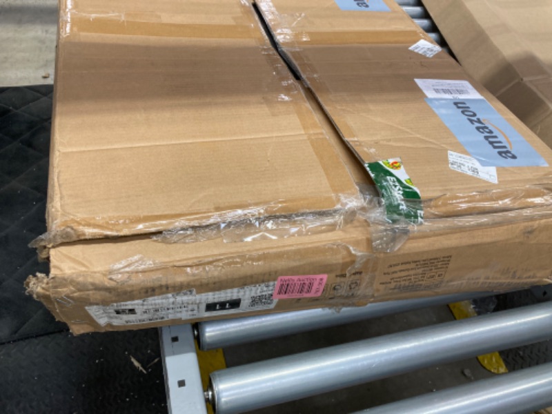 Photo 1 of VEVOR Rubber Threshold Ramp, 4" Rise Wheelchair Ramp Doorway, Recycled Rubber Power Curb Ramp Rated 33069 Lbs Load Capacity, Non-Slip Textured Surface Rubber Ramp for Wheelchair Car Scooter