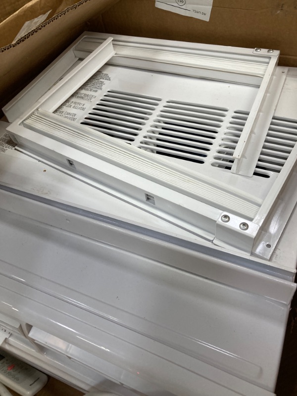 Photo 3 of ***(BE AWARE OF WALL PLUG)***
Keystone 14,500 BTU Window Air Conditioner and Dehumidifier, Window Unit Air Conditioners for Apartment, Living Room, Garage, and Medium to Large Rooms up to 650 Sq.Ft., Window AC Unit with Remote