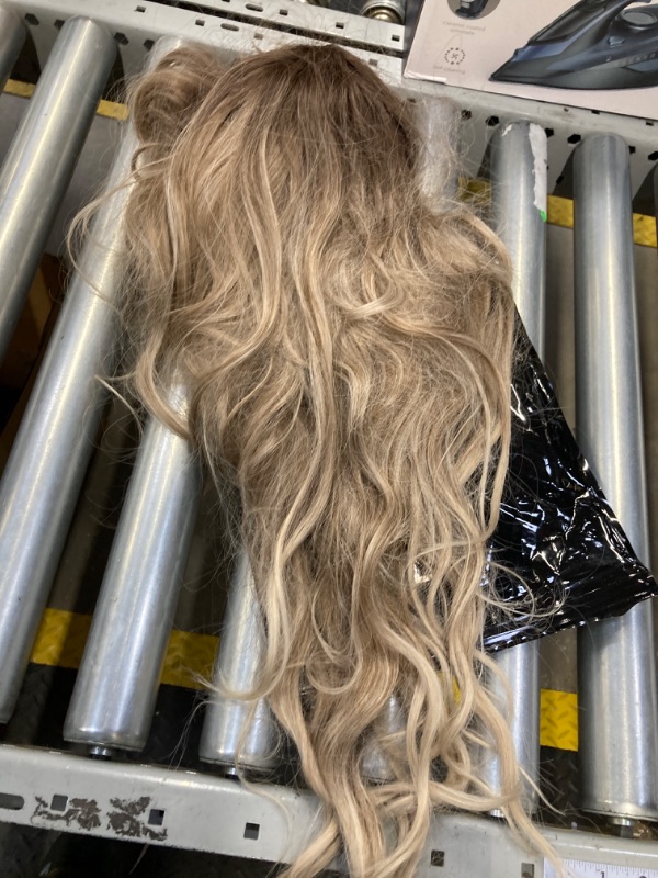 Photo 2 of NAYOO Long Ombre Dirty Blonde Wavy Wig for Women 26 Inch Middle Part Curly Wavy Wig Natural Looking Synthetic Heat Resistant Fiber Wig for Daily Party Use (Ombre Dirty Blonde)