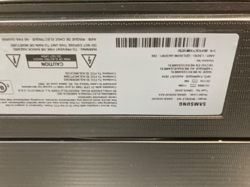 Photo 1 of SAMSUNG 43-Inch Class QLED 4K LS03D The Frame Series Quantum HDR Smart TV w/Dolby Atmos, Art Mode, Anti-Reflection, Customizable Frame, Slim Fit Wall Mount with Alexa Built-in (QN43LS03D, 2024 Model)*****doesnt turns on ****