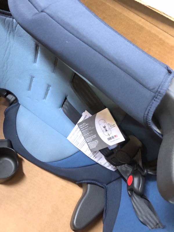 Photo 4 of Cosco Finale Dx 2-In-1 Combination Booster Car Seat, Sport Blue, 1 Count (Pack of 1)