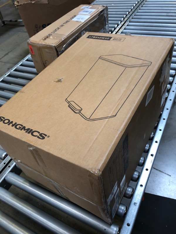 Photo 1 of SONGMICS Kitchen Trash Can, 10.5 Gallon Garbage Can, Large Step Trash Bin with Lid, Stainless Steel, Soft Close, 15 Trash Bags Included, White ULTB540W40 White 10.5 Gal