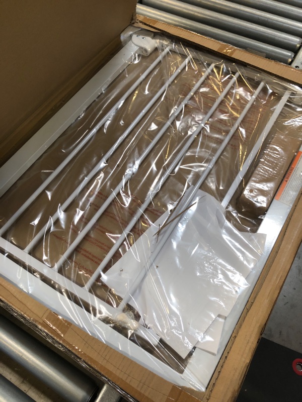 Photo 1 of 32'' BABY GATE WHITE