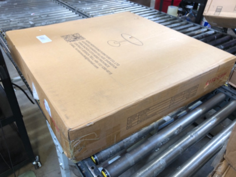 Photo 1 of Modern Round Dining Table, ?31.5'' Colored Top Kitchen Dining Room Furniture, Dining Table, Leisure Table, Living Room Table (White)