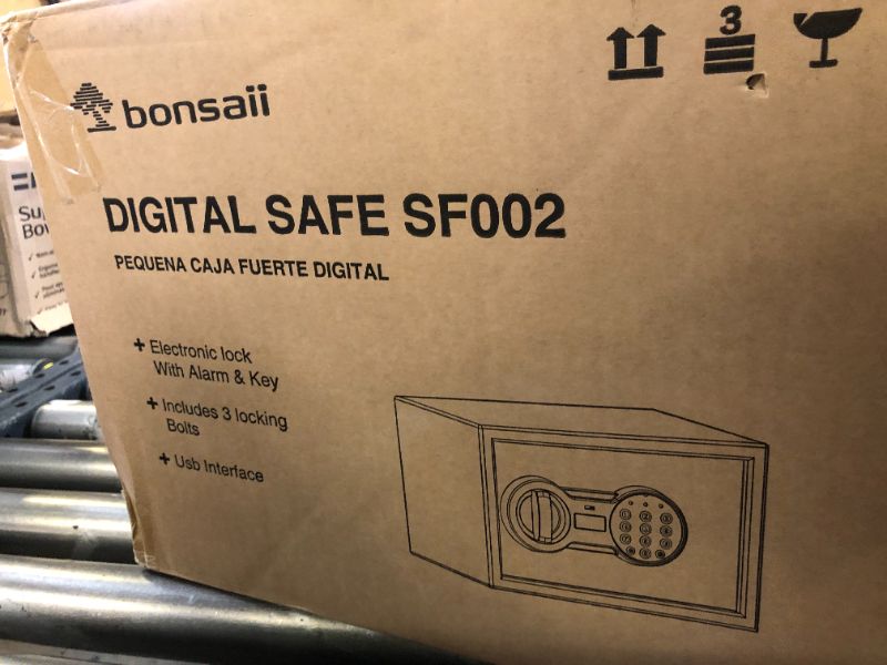 Photo 1 of digital small safe 