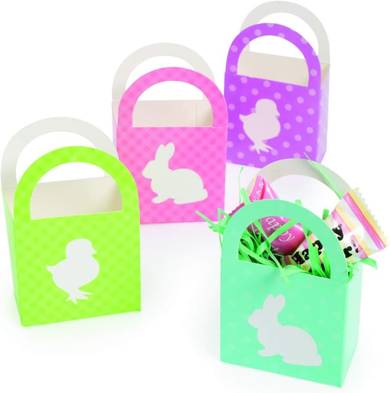 Photo 1 of Fun Express Mini Easter Baskets (12 pieces) Party Supplies, Gift Boxes, Party Favors, Springtime Party Supplies