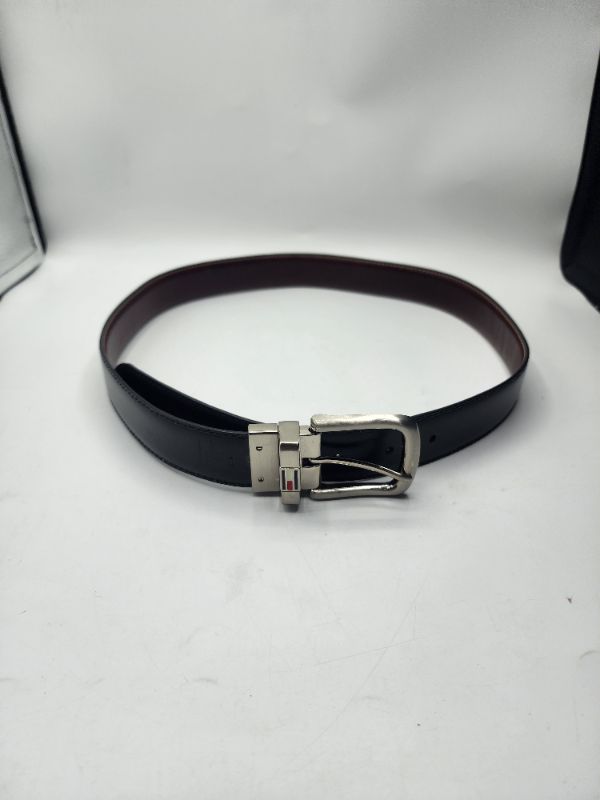 Photo 3 of Size 34 Tommy Hilfiger Reversible Dress Belt