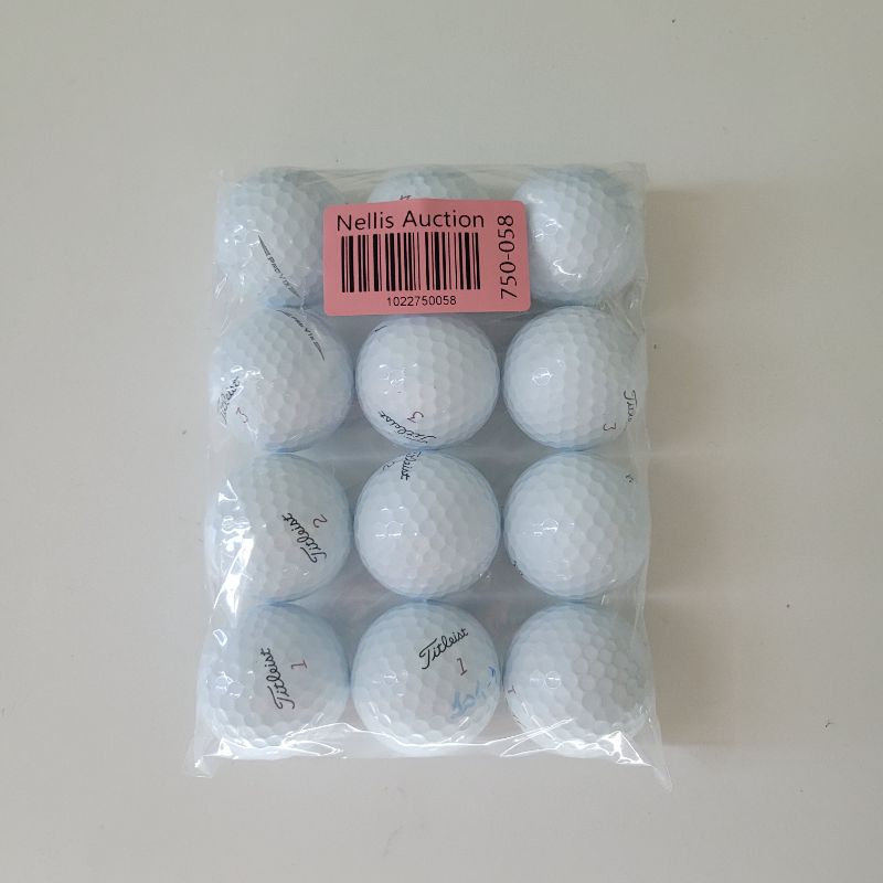 Photo 1 of Pro V1x is the optimal premium performance choice for players looking for maximum distance, who need higher flight and more stopping power.  ** SINGLE USE TEST **
