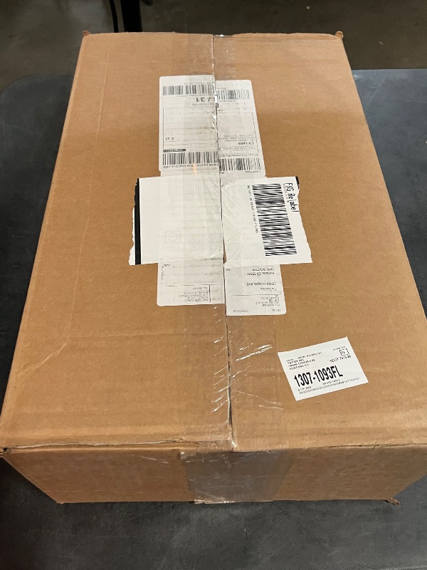 Photo 1 of Dog Car Seat for Large Medium Dogs,Portable Washable Pet Car Seat Under 55 lbs,Dog Booster Seat with Thick Cushion,2 Safety Leashes Travel Car Dog Bed
