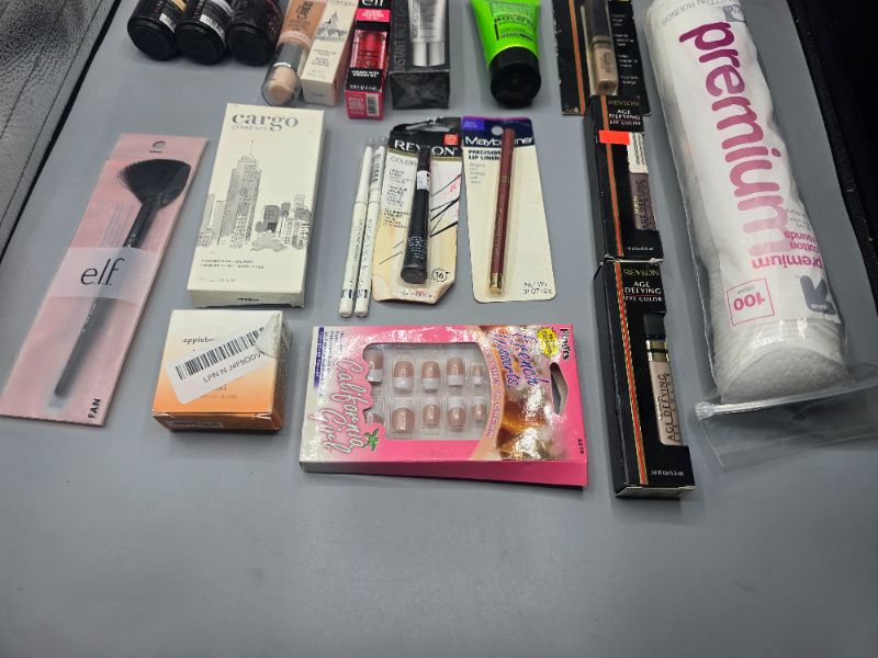 Photo 1 of 20pc Miscellaneous Brand Name Cosmetics 