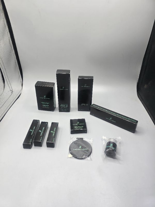 Photo 1 of 10pc Vincent Long Makeup 