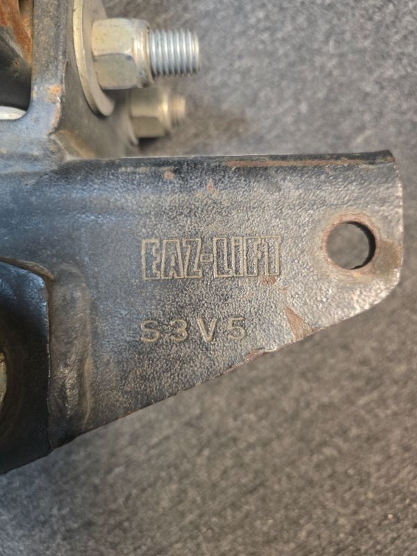 Photo 1 of 3" Eaz Lift S3 V5 Trailer Hitch 