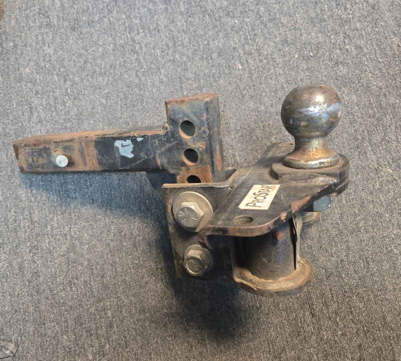 Photo 1 of 3" Eaz Lift S3 V5 Trailer Hitch 