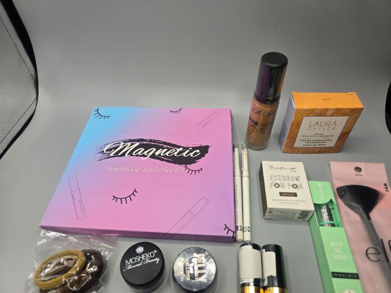 Photo 1 of 18pc Miscellaneous Brand Name Cosmetics New 
