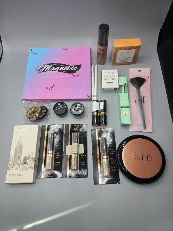 Photo 1 of 18pc Miscellaneous Brand Name Cosmetics New 