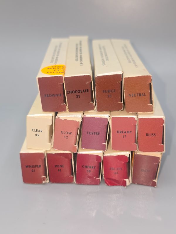 Photo 1 of 14 Almay Stay Smooth Anti Chap Lip Colors, SPF25, Hypoallergenic, Fragrance Free
