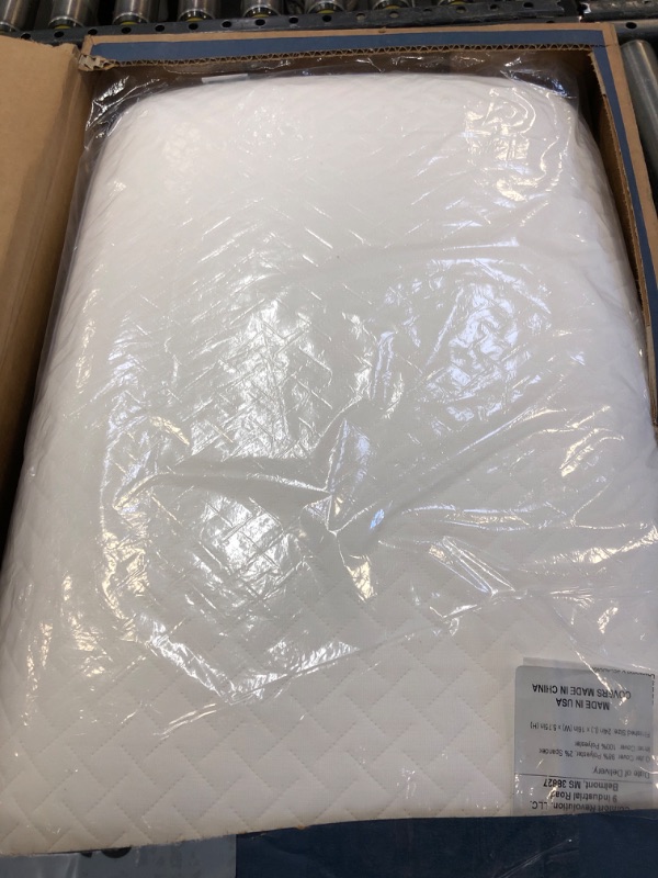 Photo 1 of sealy memory foam pillow