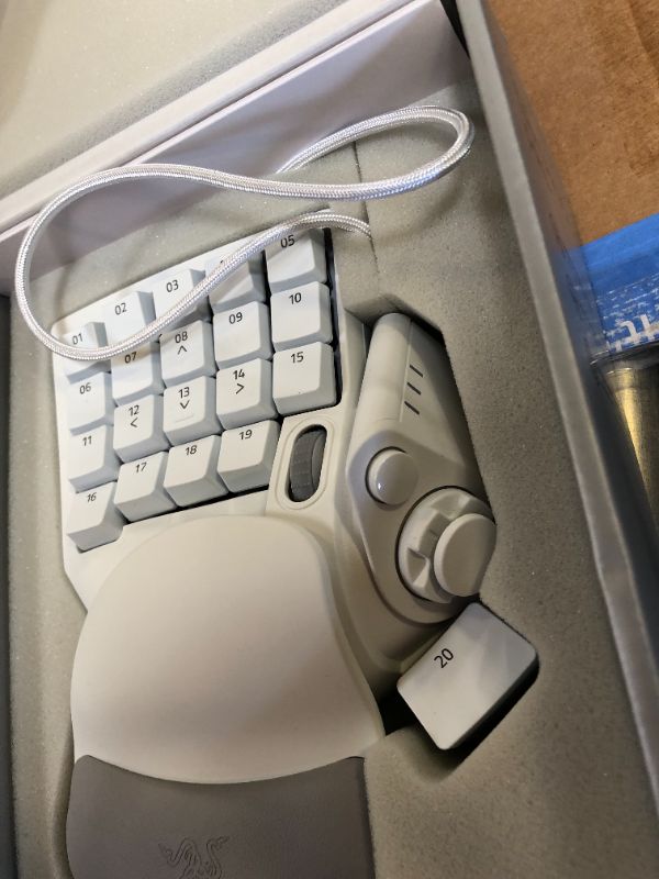 Photo 2 of Razer Tartarus Pro Gaming Keypad: Analog-Optical Key Switches - 32 Programmable Keys - Customizable Chroma RGB Lighting - Programmable Macros - Variable Key Press Pressure Sensitivity - Mercury White Mercury White Tartarus Pro - Optical Switches