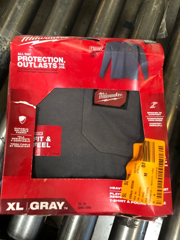 Photo 2 of Men's X-Large Gray GRIDIRON Cotton/Polyester Long-Sleeve Pocket T-Shirt