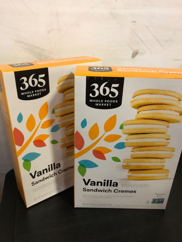 Photo 2 of exp date 06/2024---2pack  365 by Whole Foods Market, Vanilla Sandwich Creme Cookies, 20 Ounce Vanilla 1.25 Pound (Pack of 1)