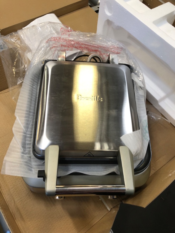 Photo 2 of Breville BWM604BSS Smart Waffle Maker, Brushed Stainless Steel