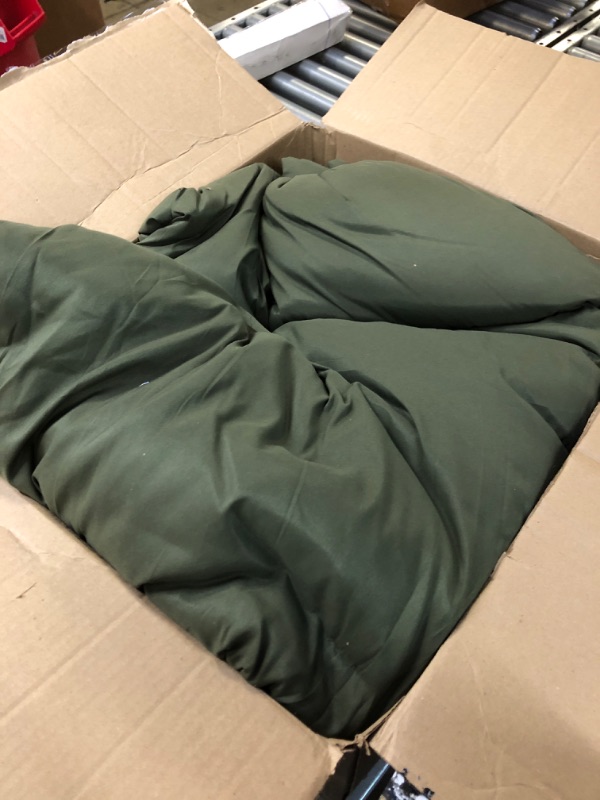 Photo 1 of 120X120 green comforter
