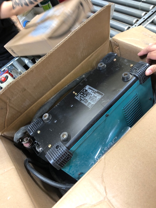 Photo 1 of Plasma Cutter, Pilot Arc BTC500DP 7th Generation 50Amps Screen Display Dual Voltage 110/220V Digital Plasma Cutting Machine (BTC500DP 7GEN 110/220V)
