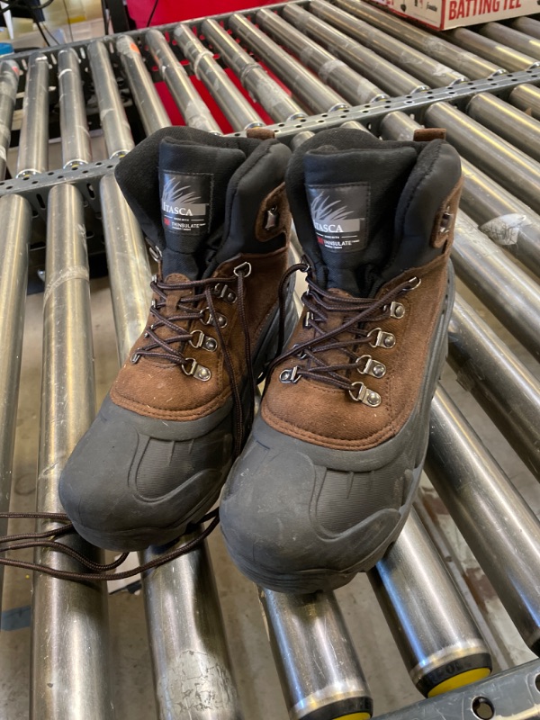 Photo 1 of Itasca Men's Ice Breaker Ii Snow Boot SZ 9
