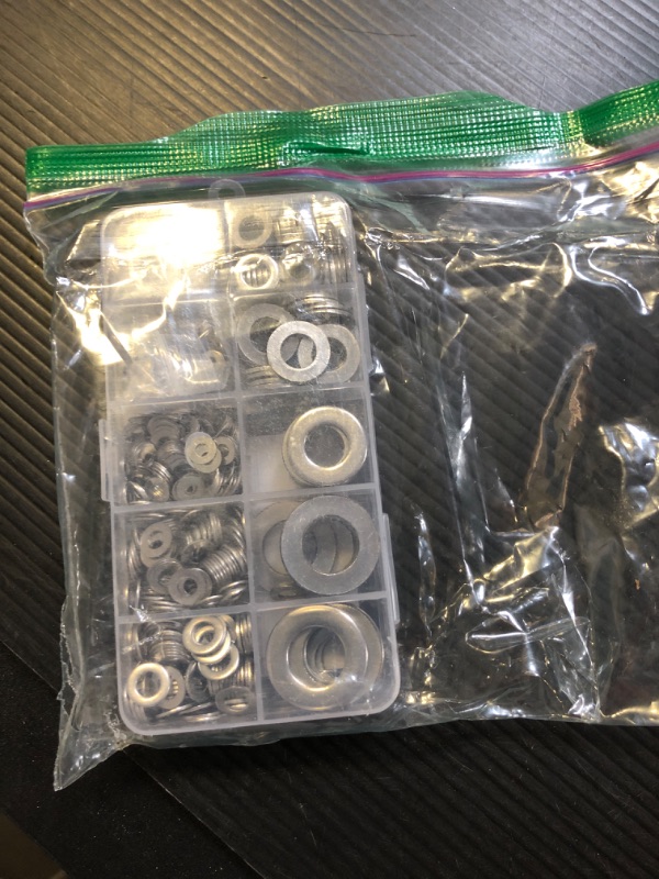 Photo 2 of Washers, 900 Pcs Washers for Screws, 304 Stainless Steel Flat Washers, Flat Washers for Bolts Assortment, Rust Free Fender Washers Set, 9 Sizes?M2 M2.5 M3 M4 M5 M6 M8 M10 M12) for Industrial