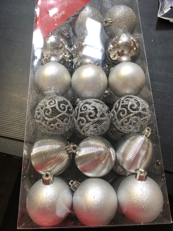 Photo 2 of 2.36" Christmas Ball Ornaments Shatterproof Silver Large Christmas Ornaments Hanging Balls Christmas Tree Decorations Set for Xmas Wedding Holiday Party, 36 Pcs Silver 2.36"/36pcs