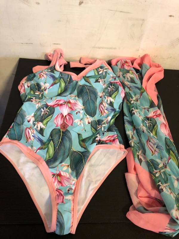Photo 1 of Size XL---Tropical Print Swimsuit 2pcs 