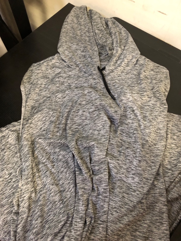 Photo 1 of Size 3XL---Sleeveless Hooded Sport Top Grey