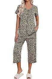 Photo 1 of Size M---Ekouaer  Women's Pajamas Set Short Sleeve Sleepwear Capri Pants Pjs Sets Soft Loungewear With Pockets Leopard