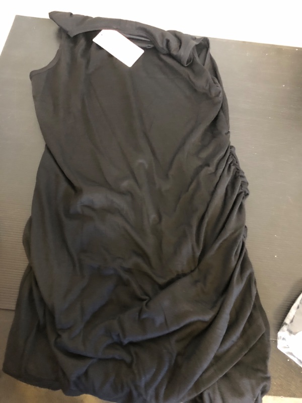 Photo 1 of Size L---Sleeveless Black Dress