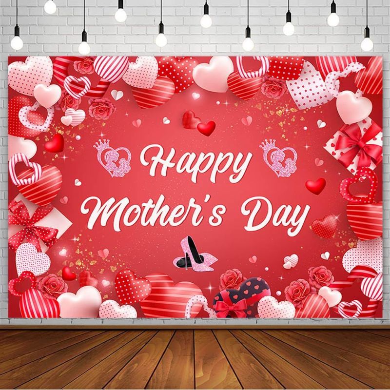 Photo 1 of 7x5ft Happy Mother's Day Backdrop I Love You Mom Mother Day Party Decorations Sweet Flowers Red Love Heart Gifts Photography Background Woman Lady Artistic Portrait Party Photo Studio Props
