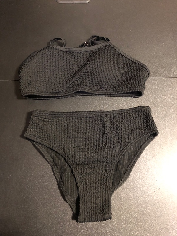 Photo 1 of GIRLS TWO PIECE SET
SIZE 8 Y OLD 