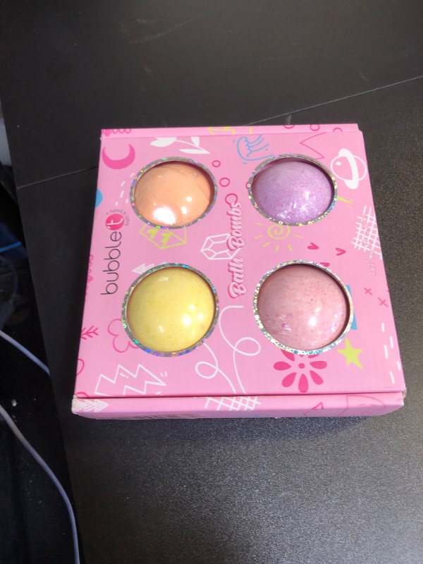 Photo 1 of Bubble T Cosmetics, Mixed Bath Fizzer Set, 4 x 150g
