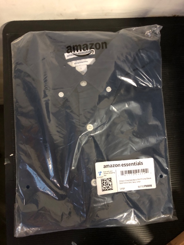 Photo 2 of Size L--Amazon Essentials Men's Slim-Fit Long-Sleeve Oxford Shirt Large Navy