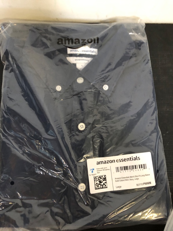 Photo 2 of Size L--Amazon Essentials Men's Slim-Fit Long-Sleeve Oxford Shirt Large Navy