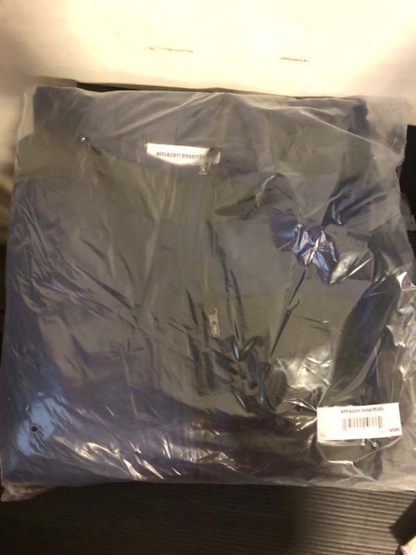 Photo 1 of Size XL----Amazon Essentials Men's Full-Zip Fleece Jacket 
