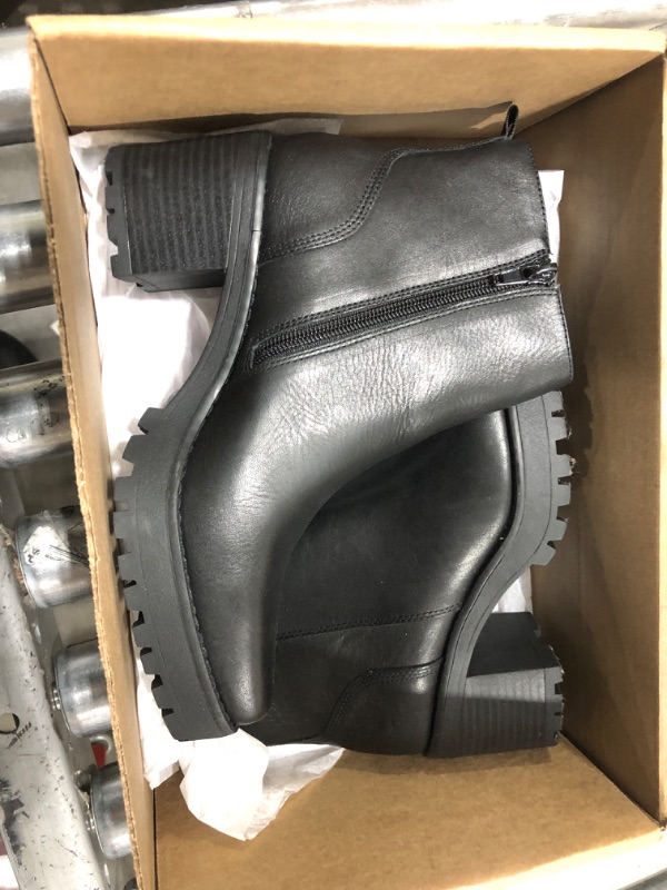 Photo 1 of André Assous Women's Milla Fashion Boot 6 Black