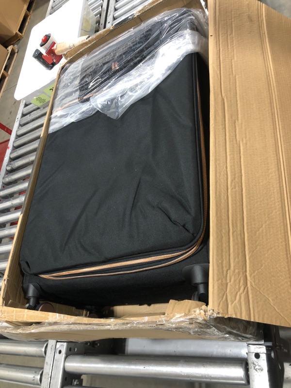 Photo 1 of it luggage Divinity II 8 Wheel Expandable Spinner Set, Black (Pack of 3)